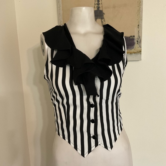 Vintage Tops - Vintage 80’s Black White Stripe Crop Vest Top S